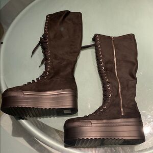 Black platform shoes with Comfortable Fit and Durable Sole new!